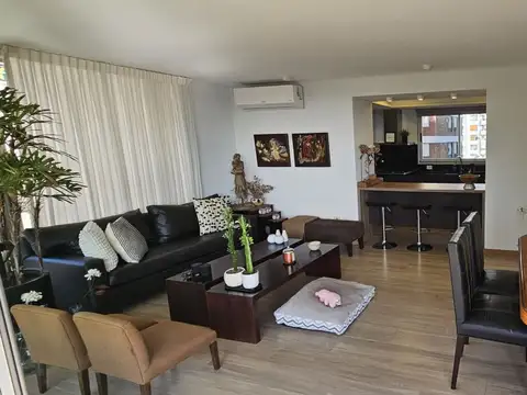 Departamento en Alquiler con 2 cocheras