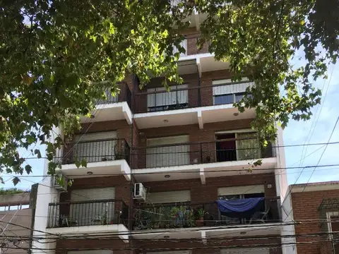  Cochera cubierta en alquiler 