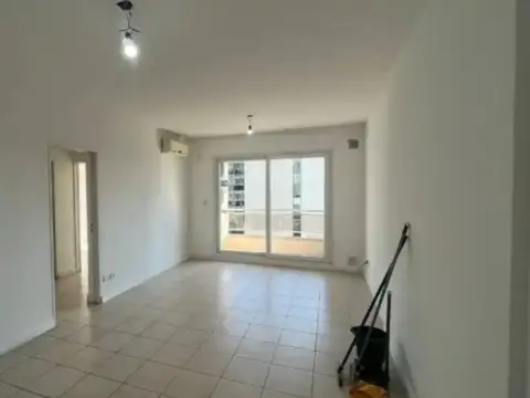 Departamento 3 Ambientes Con Cochera Y Baulera En Alquiler El Complejo Las Victorias Plaza San Martín