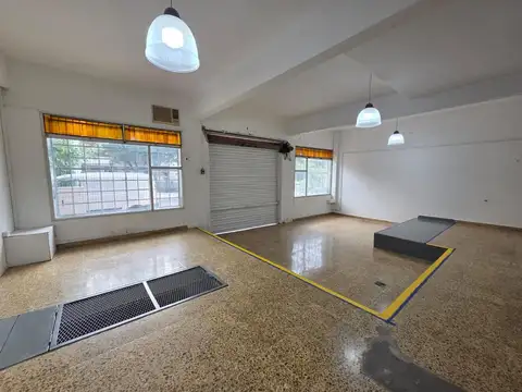 Alquiler Oficina local deposito SIN EXPENSA Parque Chacabuco