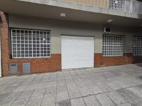Oficina en Alquiler en Parque Chacabuco, $ 2.950.000