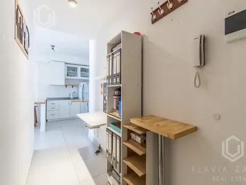 Venta monoambiente divisible con balcón en Boedo