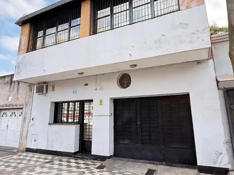 Importante propiedad comercial (local + oficinas + galpón) en Cornelio Saavedra al 200, SMT