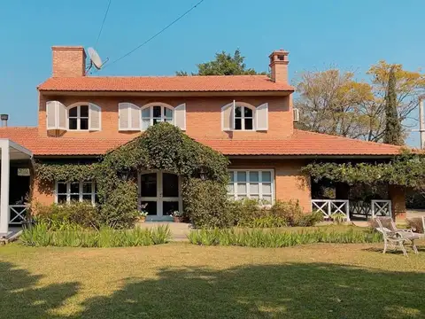 CASA  EN VENTA COUNTRY DEL GOLF