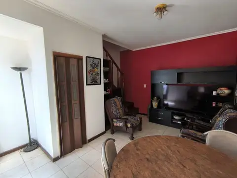 Depto Tipo Casa en Venta de 2 ambientes