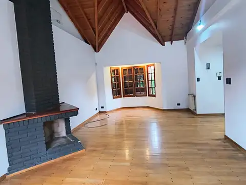 Casa en Alquiler de 3 dormitorios