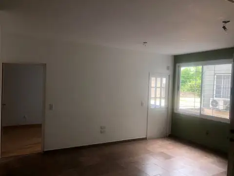 Ibera 6000, Piso 1