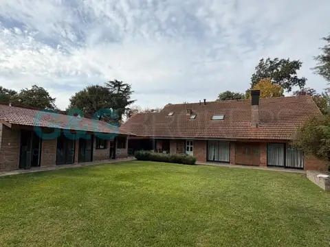 Casa tipo Chalet en Venta en Parque Leloir