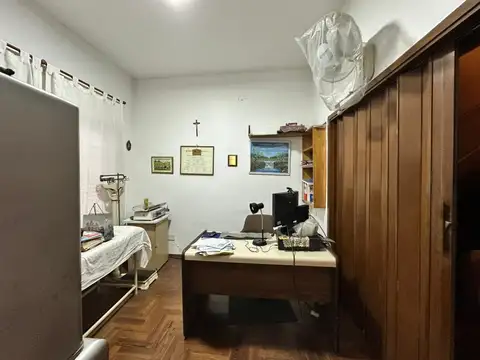 Depto Tipo Casa 5 ambientes con 2 baños