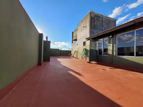 Depto Tipo Casa en Venta en Parque Avellaneda, USD 150.000