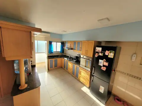 VENTA PH 4 AMBIENTES CON TERRAZA PARQUE AVELLANEDA