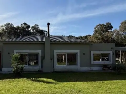 Campo en Venta con Alambrado