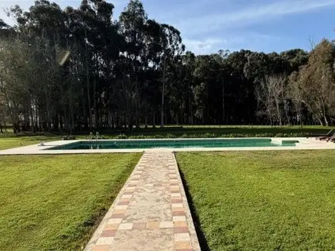 ESPECTACULAR CAMPO DE 40 HECTAREAS CON CASA DE CALIDAD - IDEAL HARAS