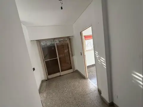 Depto Tipo Casa 4 ambientes con 2 baños
