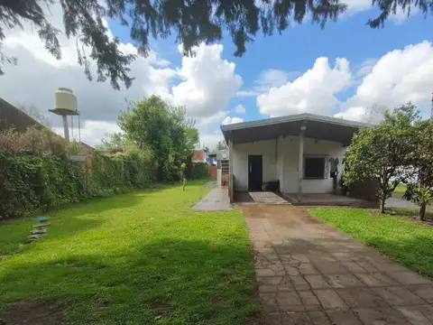 VENTA casa 3 ambientes sobre lote 720m2 Villa Rosa. OPORTUNIDAD