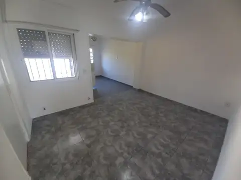 Depto Tipo Casa en Alquiler de 2 dormitorios