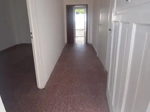 Depto Tipo Casa en Alquiler de 3 ambientes