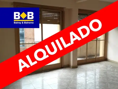 Excelente Ubicación  -  Ambientes Espaciosos  - Apto Profesional