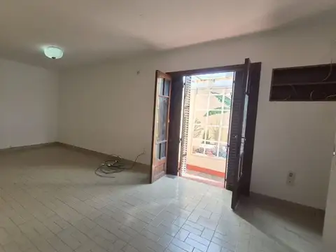 Depto Tipo Casa en Venta en Avellaneda, USD 106.000
