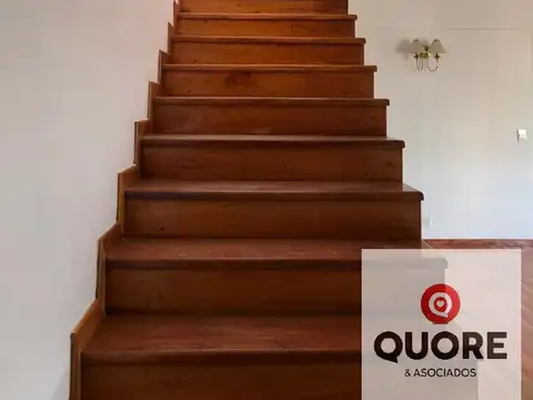 Departamento 9 ambientes con 4 baños