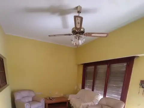 Casa en Venta en Parque Luro, USD 130.000