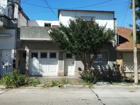 Casa en block ideal inversor en parque luro