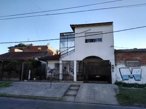 PH 3 ambientes en Florencio Varela OPORTUNIDAD!