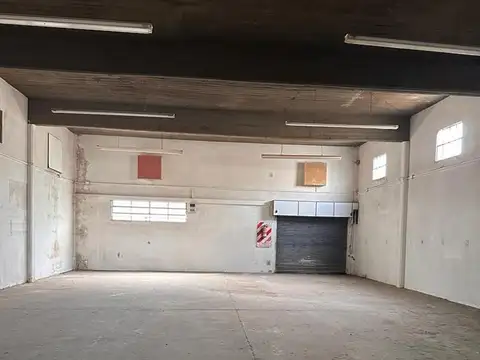Local/Galpon sobre Av. Fair - Excelente Ubicacion