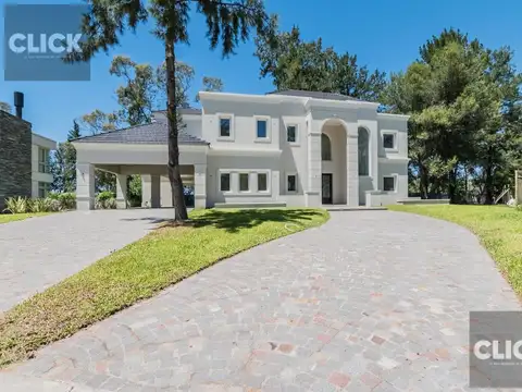 Casa en Venta en Countries y Barrios Cerrados en Esteban Echeverria, USD 899.000