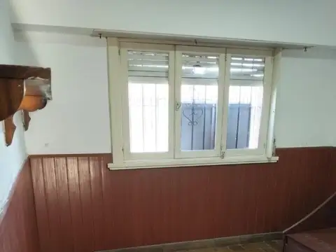 Depto Tipo Casa en Alquiler en Las Lilas, $ 650.000