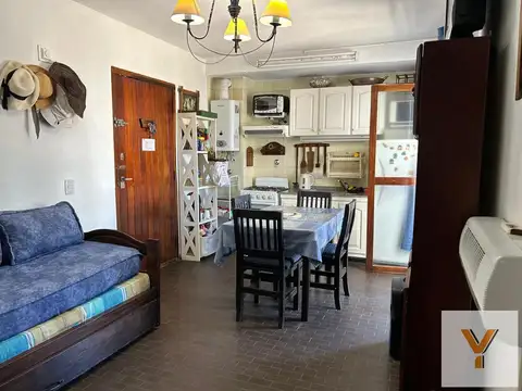 Departamento en venta - 1 Dormitorio 2 Baños - Villa Gesell