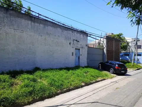 Galpón y deposito en VENTA CON RENTA en San Martin