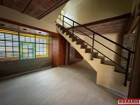 Depto Tipo Casa en Venta 25 años