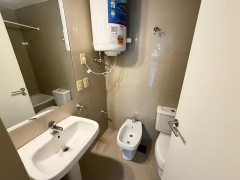 Departamento 2 ambientes al frente barrio Flores