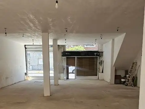 Local en Venta en Mataderos, USD 320.000