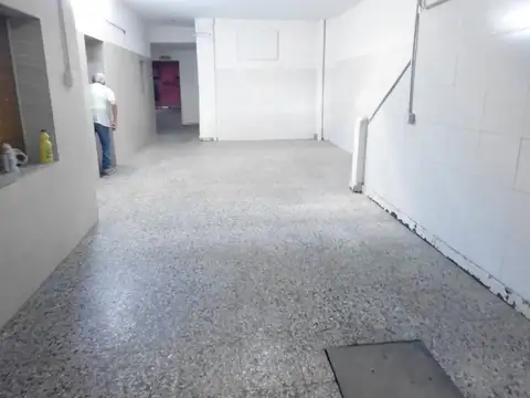 Local Comercial + casa + sala elaboracion