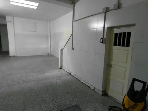 Local Comercial + casa + sala elaboracion