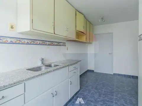 Departamento 4 ambientes con 2 baños