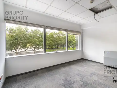 Oficina en Alquiler al Este