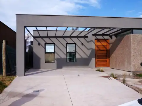CASA EN ALQUILER BARRIO PRIVADO LAR DE TERRADA