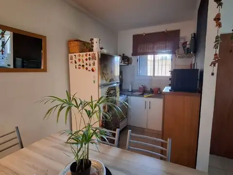 Depto Tipo Casa 3 ambientes con 1 baño
