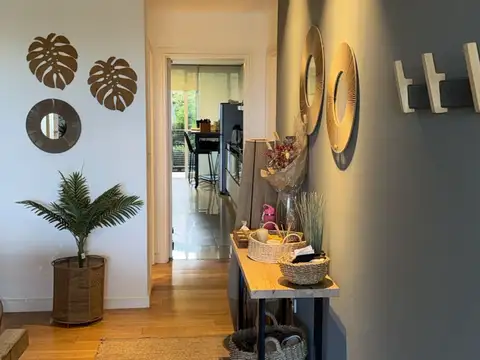 C. Carlos Linneo 5200, Piso 1