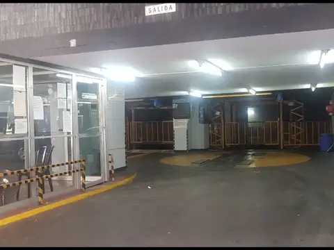 Cochera en venta en Tribunales