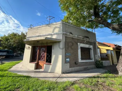VENTA PH 4 AMBIENTES EN LANUS CON COCHERA