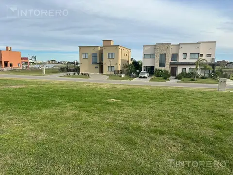 Terreno en Venta en Countries y Barrios Cerrados en San Vicente, USD 9.000