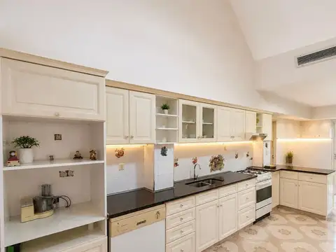 Casa en Venta de 5 dormitorios