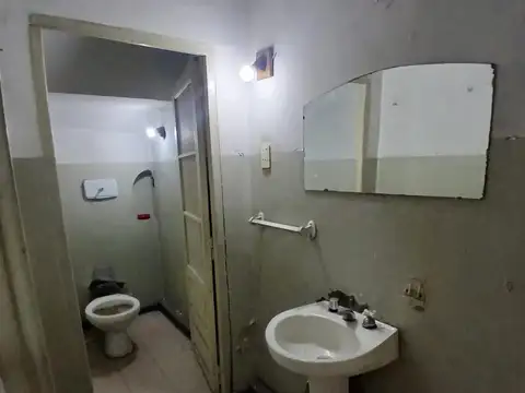 Local en Venta en Lomas Del Mirador, USD 300.000