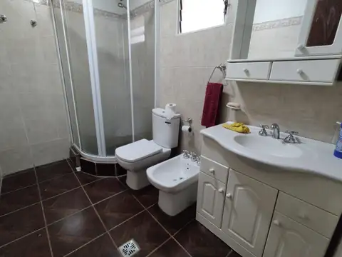 Depto Tipo Casa en Venta con 2 cocheras