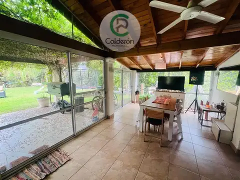 Casa en Venta con 7 cocheras