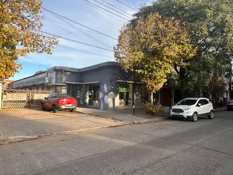 Local en Alquiler 50 años